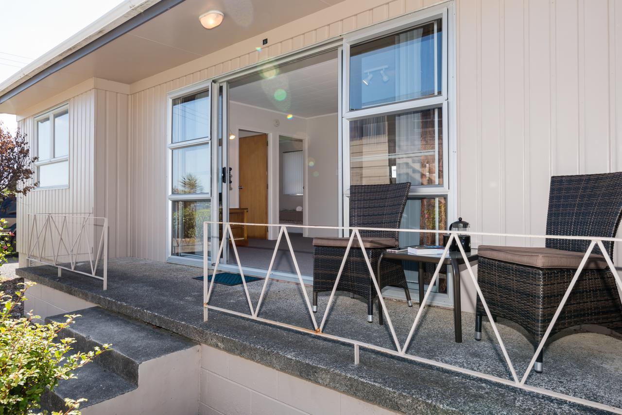 Waitangi Beach Units Exterior photo